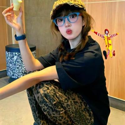 女孩们的夏日浮光